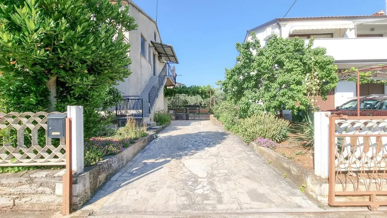 Ester Novigrad Istria